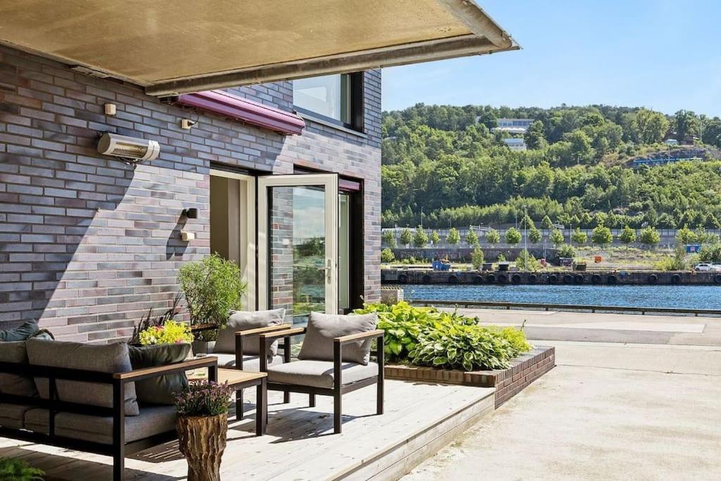 Waterfront Fjord View, Office, 2 Bedroom Lux