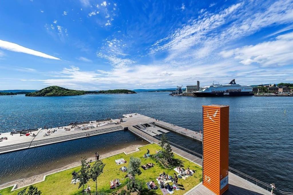 Waterfront Fjord View, Office, 2 Bedroom Lux